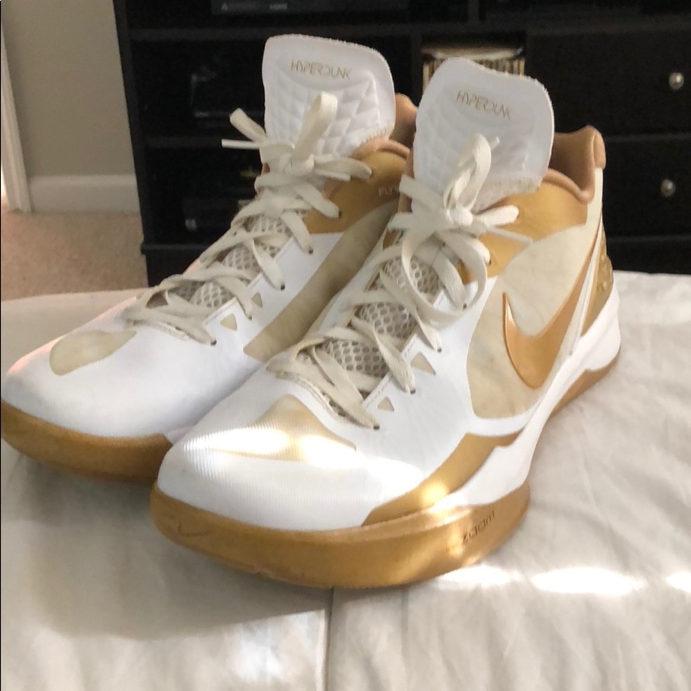 Men’s Nike Hyperdunk Basketball Shoes